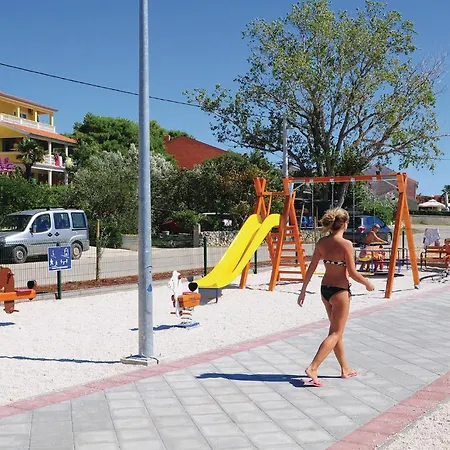 Beautiful Apartment In Vrsi With Wifi Apartman *