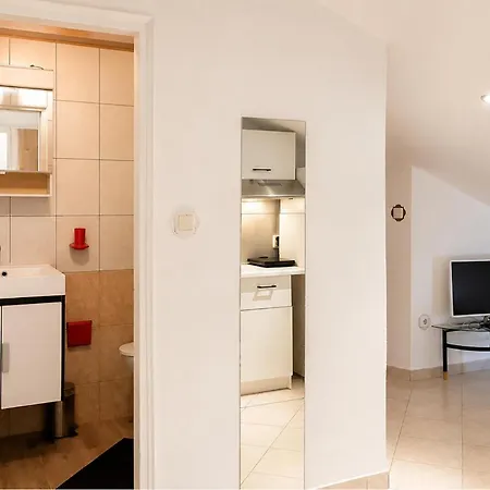 Apartman Beautiful Apartment In Vrsi With Wifi Vrsi